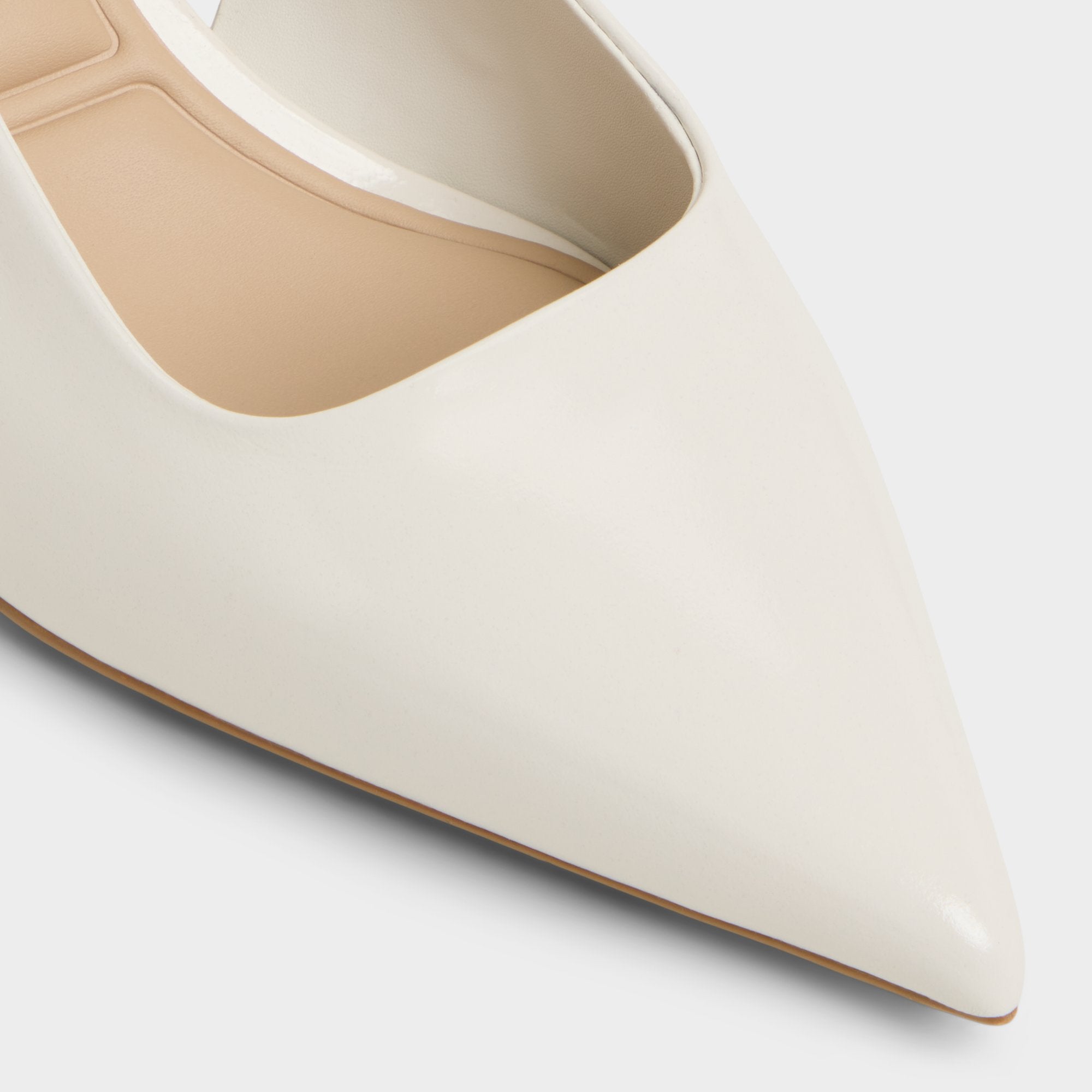 ALDO Adan escarpins vernis petit talon