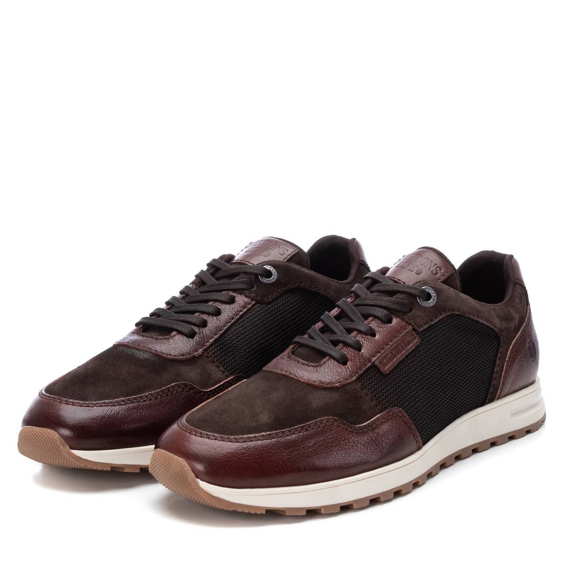 Carmela 16103901 baskets homme daim marron plates