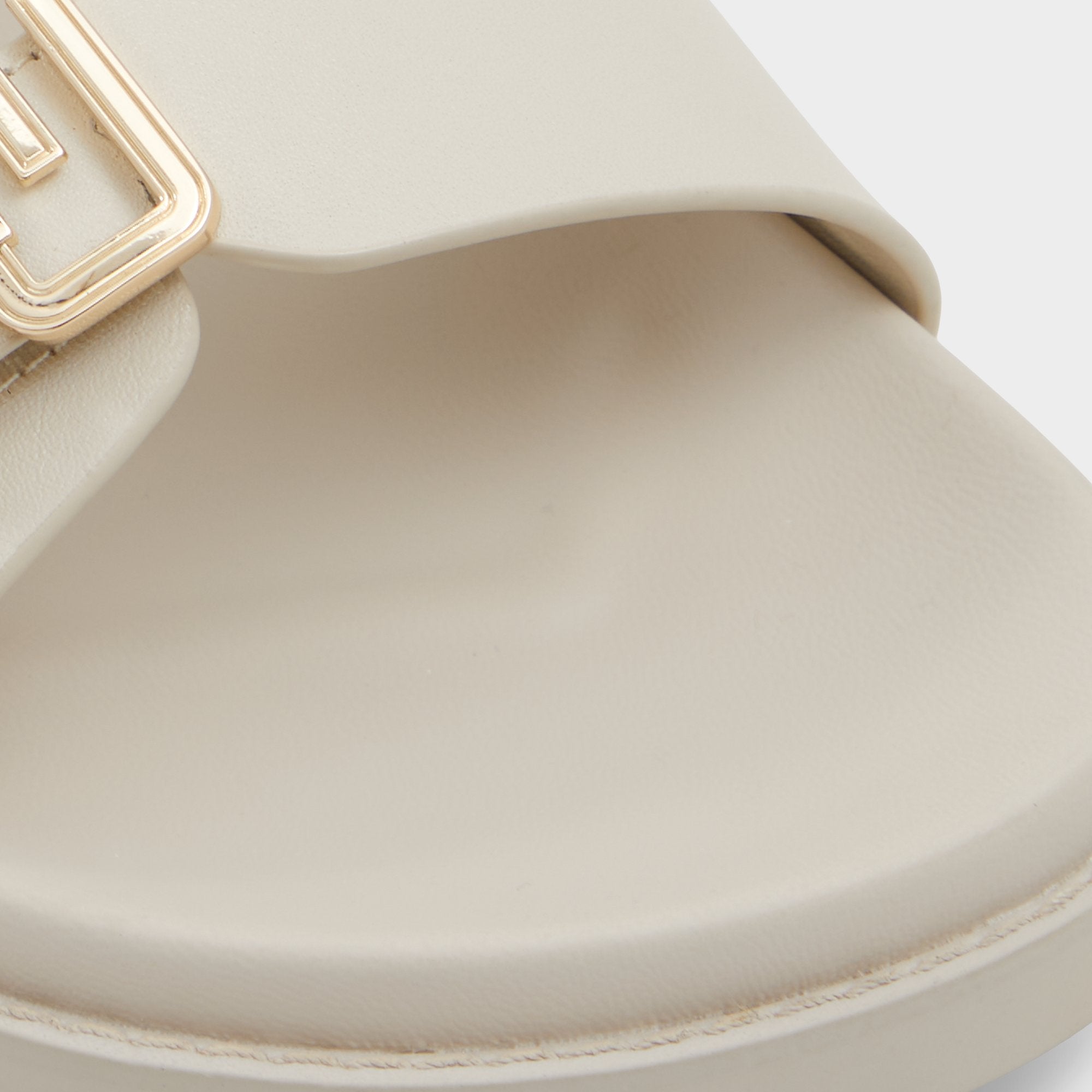 ALDO Alessie mules plates doubles brides