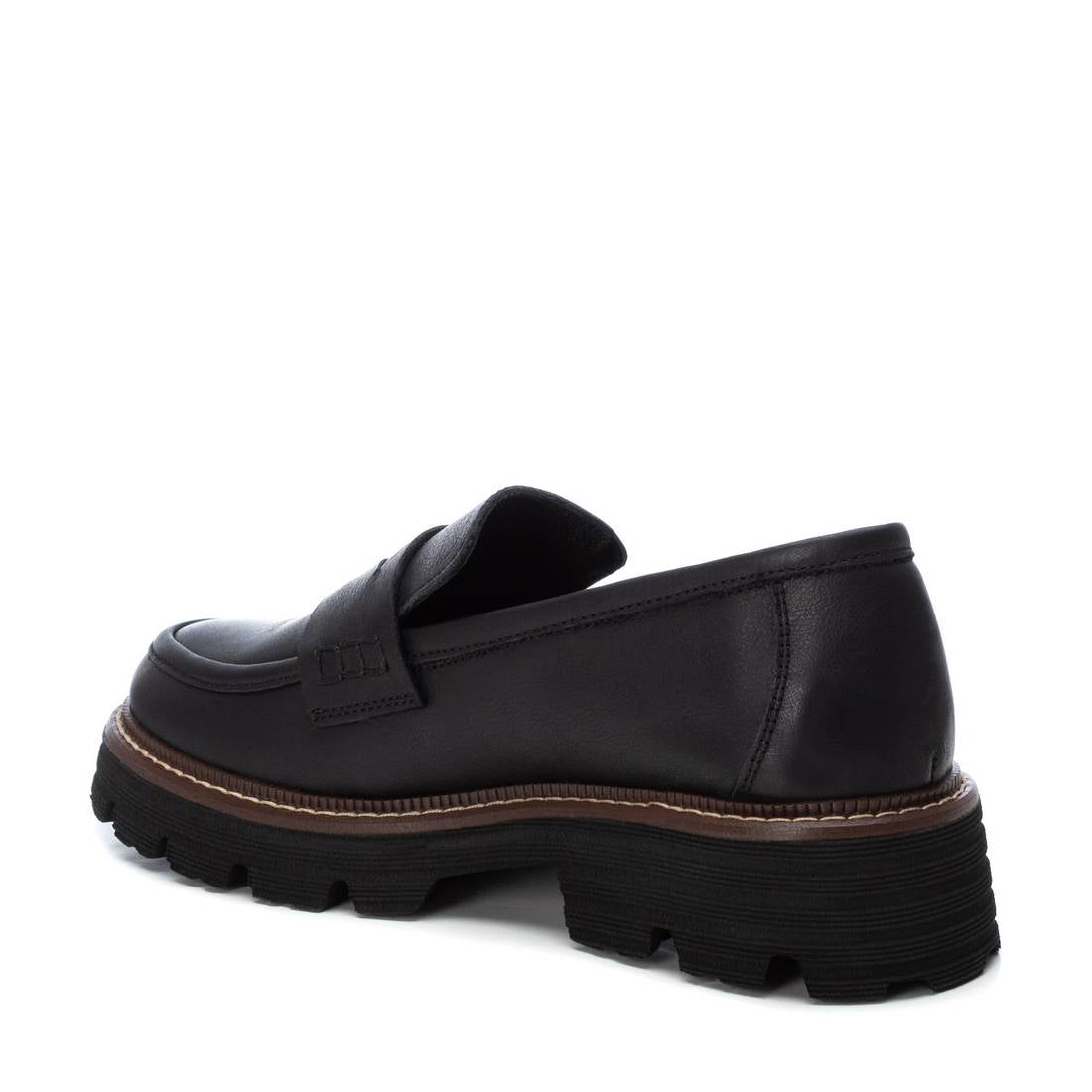 Carmela 16114601 mocassins cuir noir plat