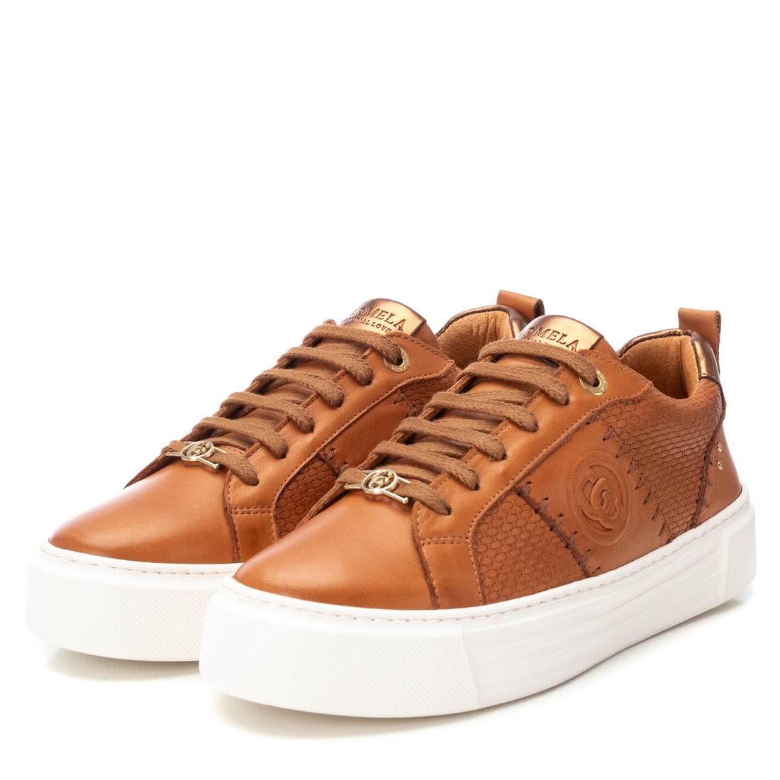 Carmela 16205702 baskets cuir camel à lacets