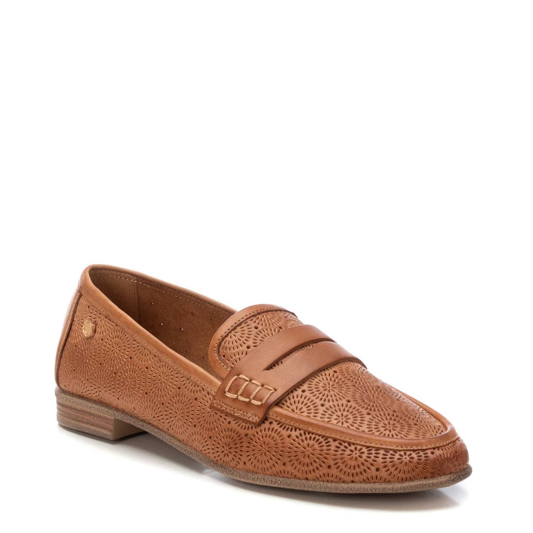Carmela 16217003 mocassin femme camel cuir ajouré plat