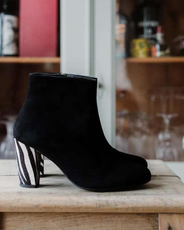 Dessine Moi Un Soulier bottines velours noir poil zèbre talon