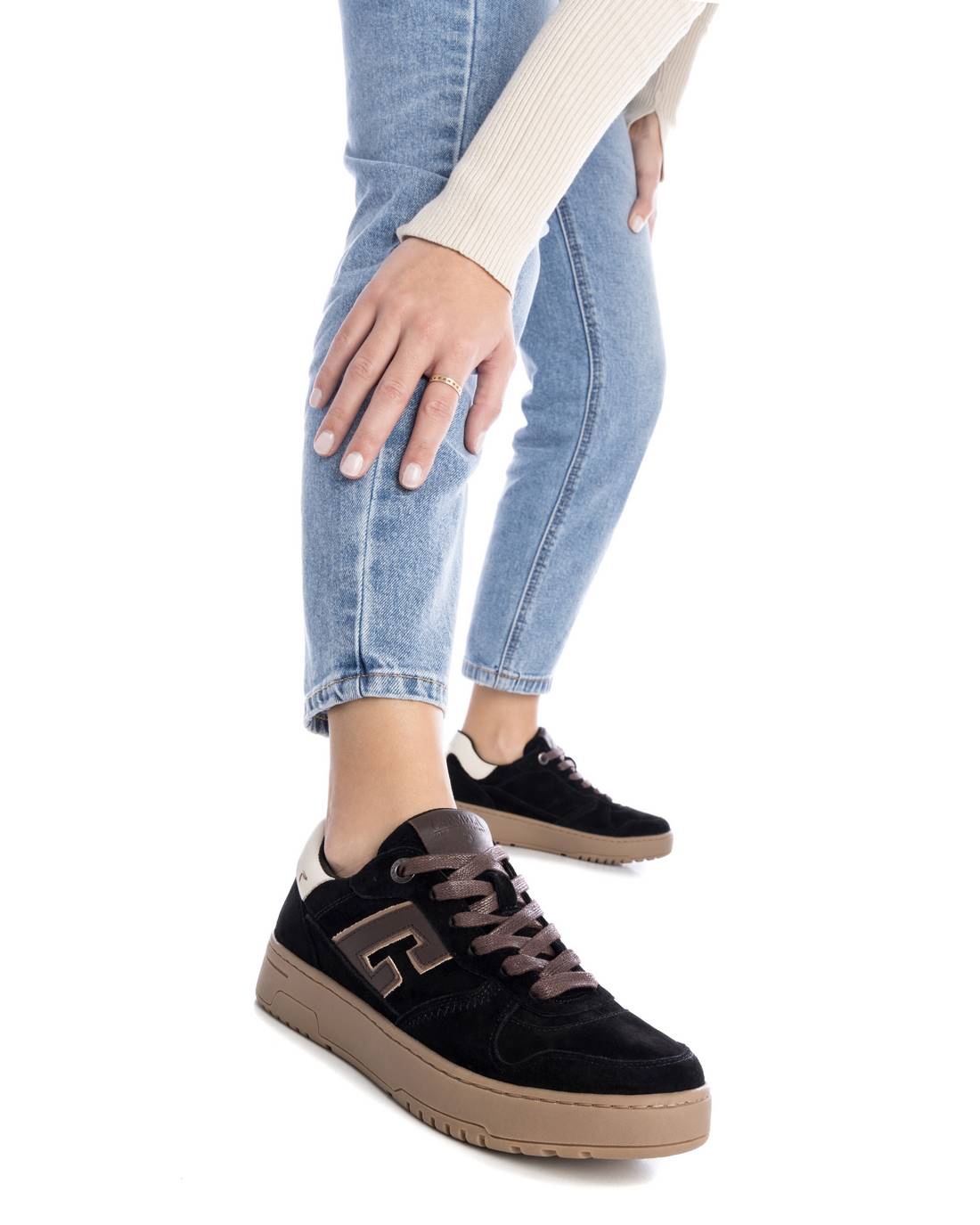 Carmela 161806 16180605 sneakers noires cuir serraje