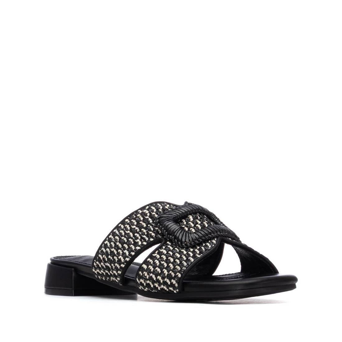 Carmela 16327204 sandales plates noires tressées