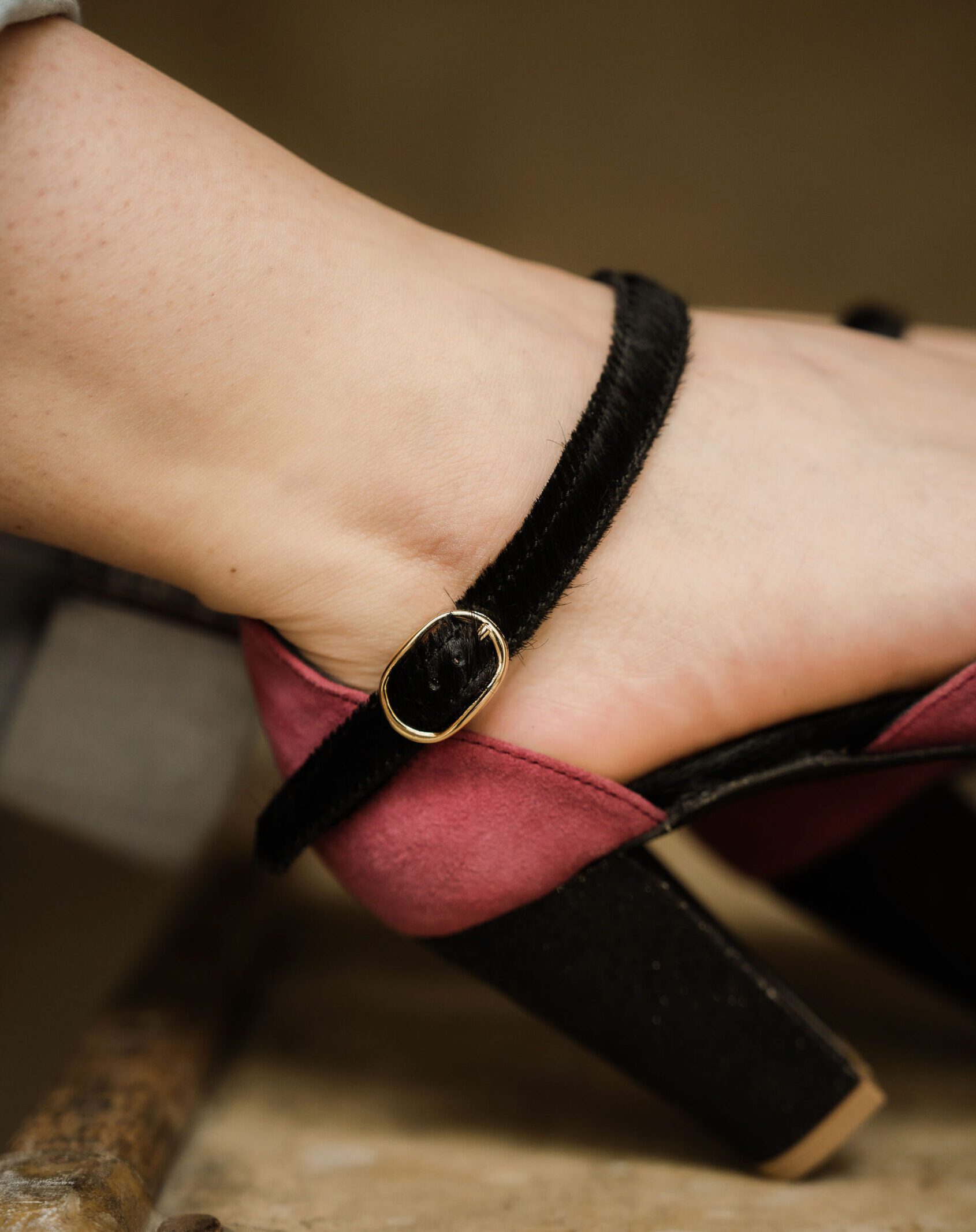 Dessine Moi Un Soulier salomé velours pivoine noir cuir
