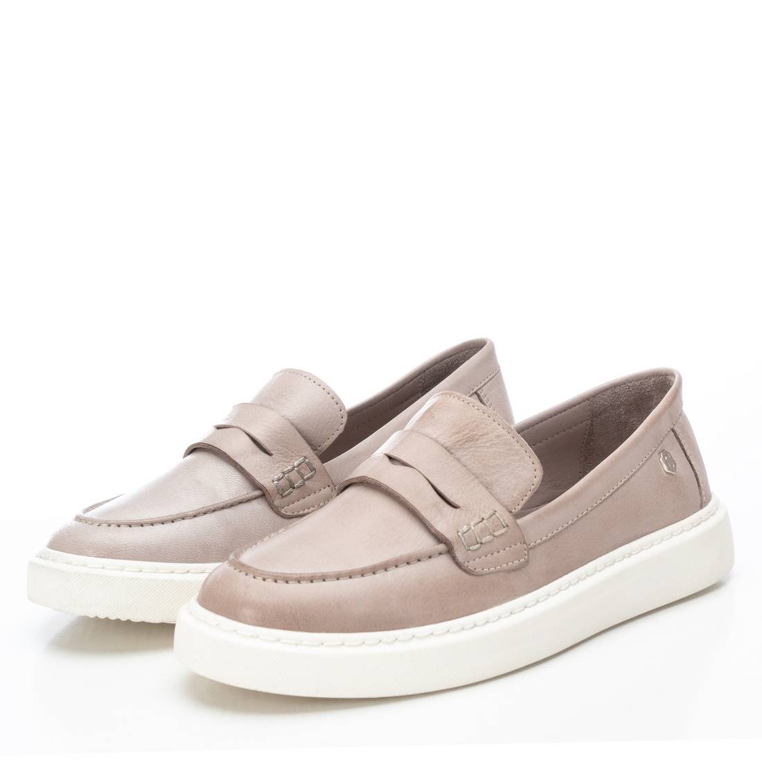 Carmela 16064001 mocassins femme blanc cuir