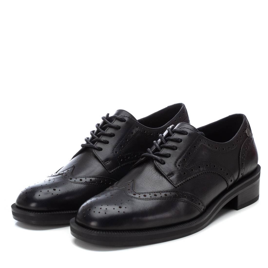 Carmela 16196402 derby femme cuir noir