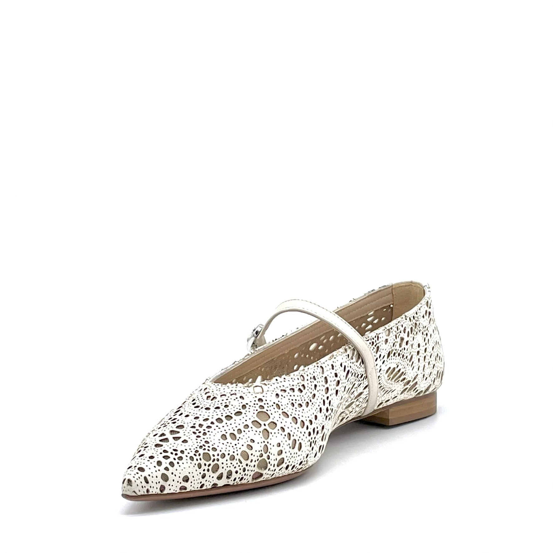 ELATA 26207 ballerine cuir blanc ajouré talon plat
