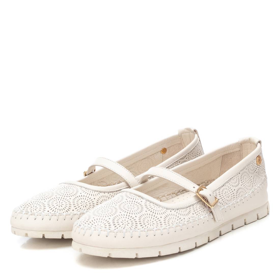 Carmela 16208001 ballerine cuir blanc boucle