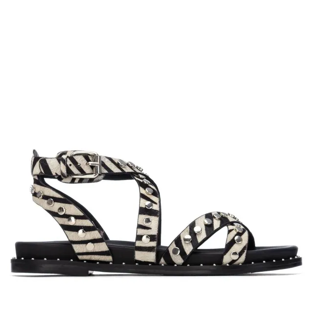 Carmela 16239308 sandale cuir zèbre cloutée plate