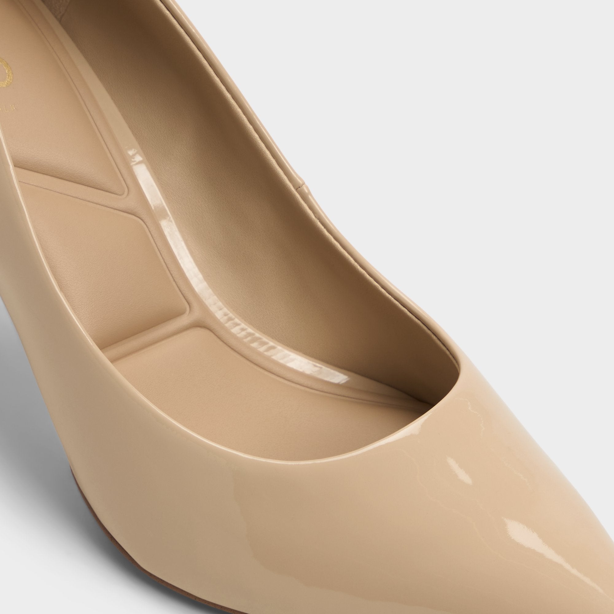 ALDO Kaitie escarpins vernis beiges bout pointu