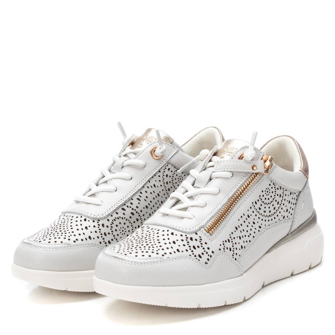 Carmela 16227404 baskets cuir blanc ajouré