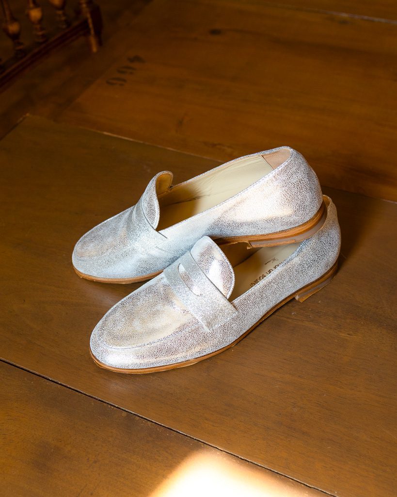 Dessine Moi Un Soulier mocassin Romy irisé argent cuir