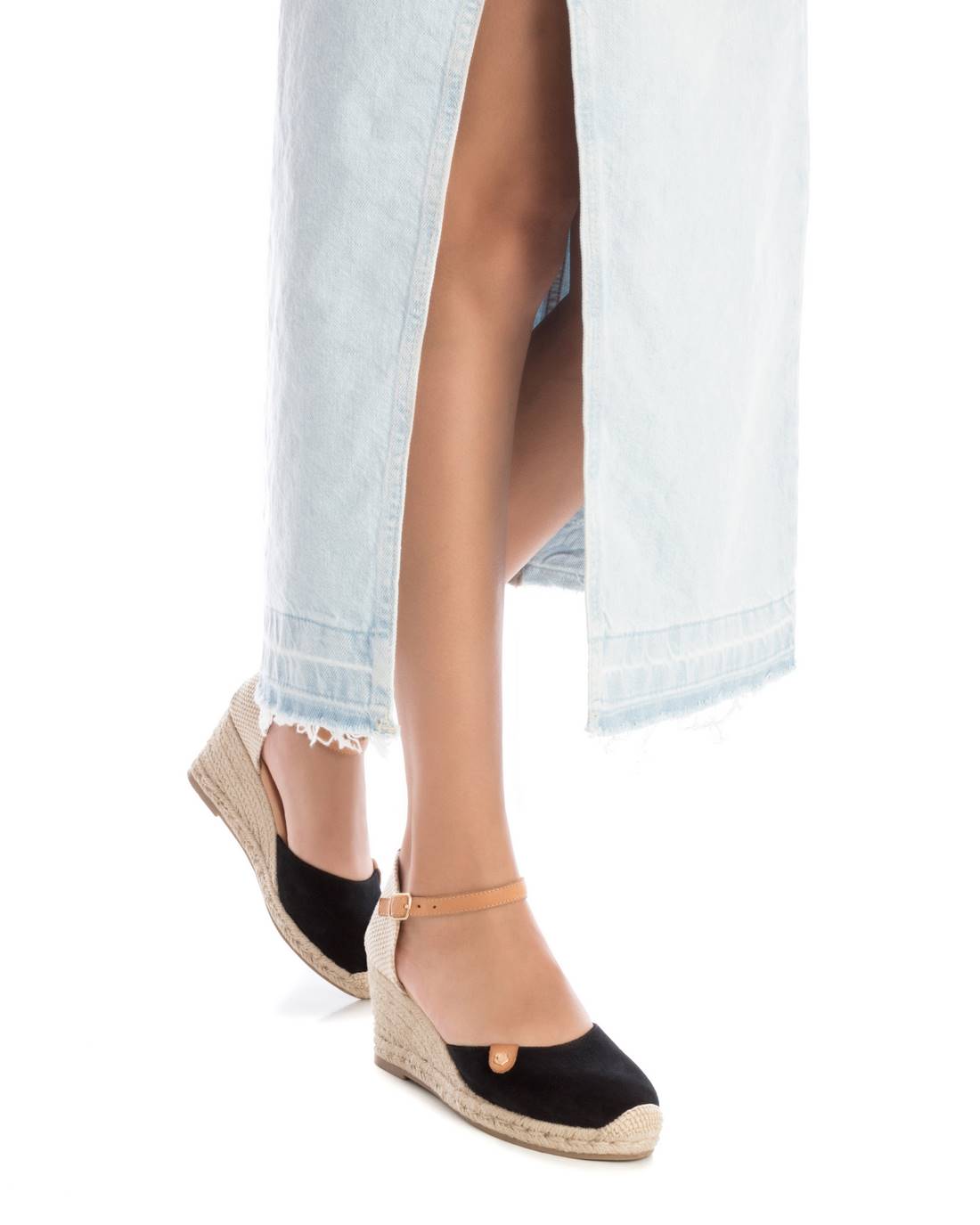 Carmela 16161801 espadrilles cuir noir compensées