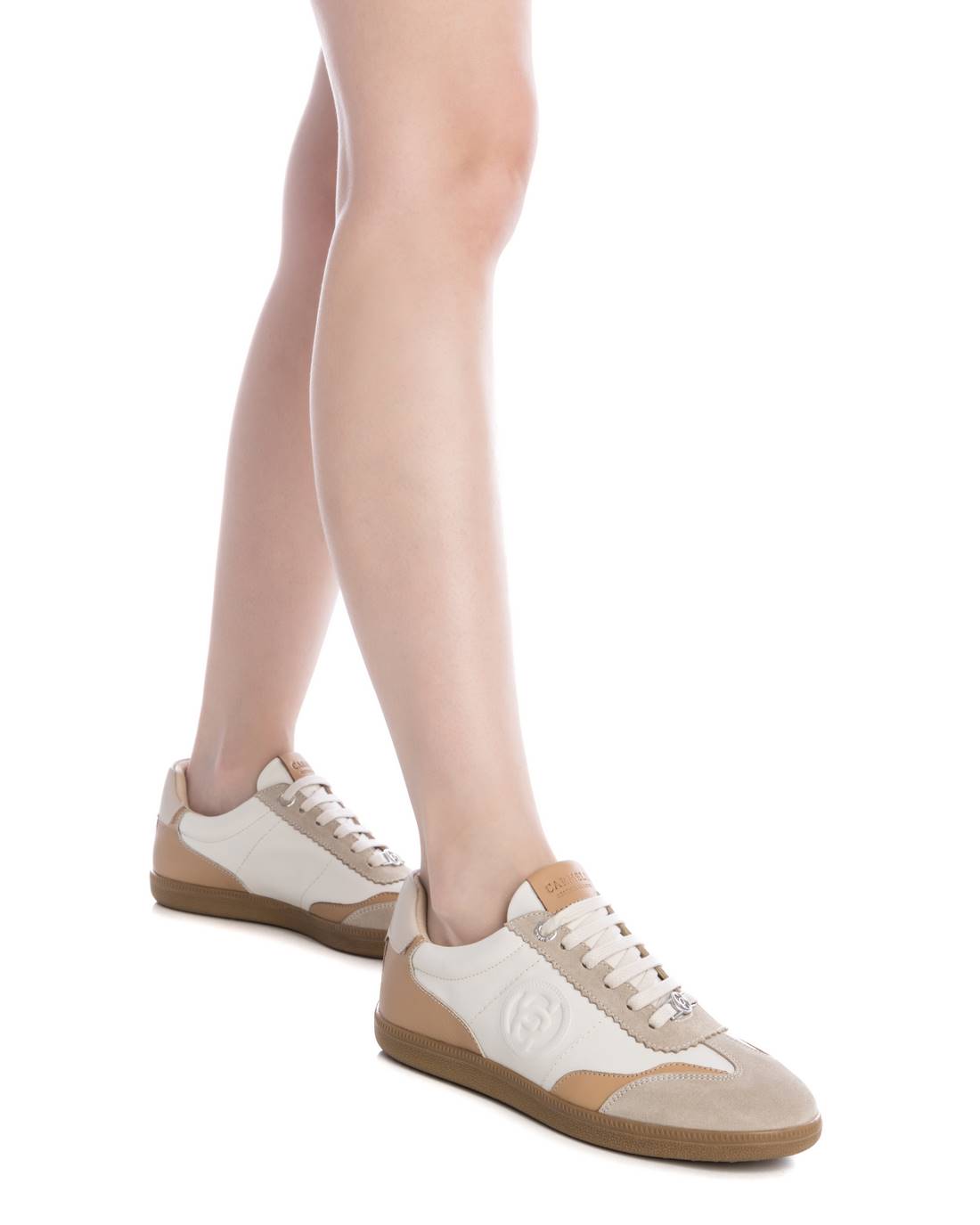 Carmela 16206007 basket cuir beige femme plate