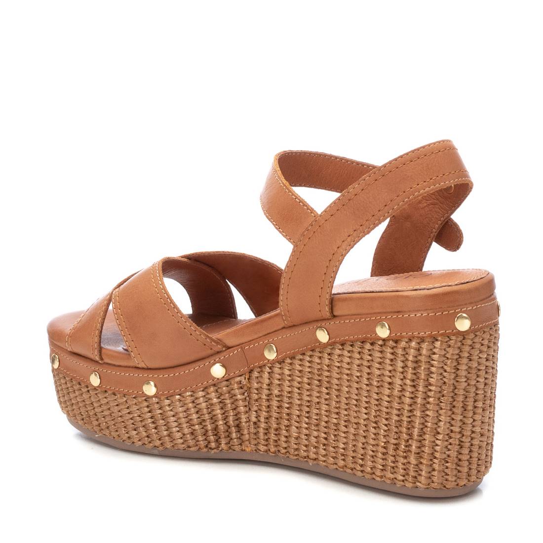 Carmela 16075002 sandales compensees marron cloutees