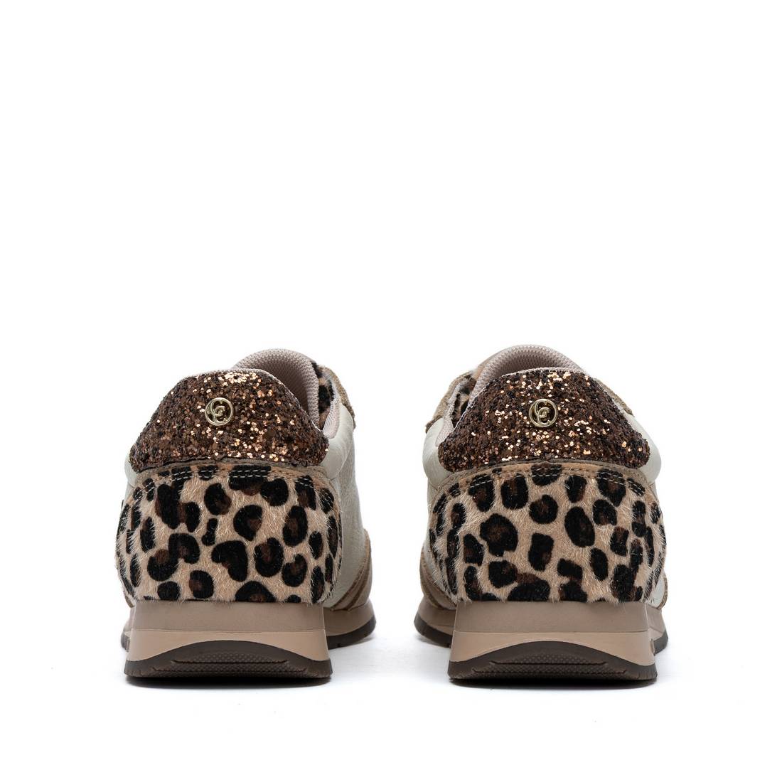 Carmela 16423402 basket femme beige synthétique