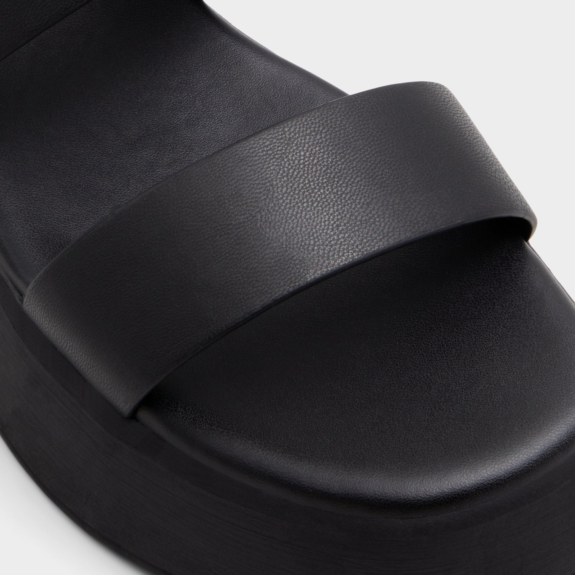 ALDO Thilda sandales compensées noires velcro
