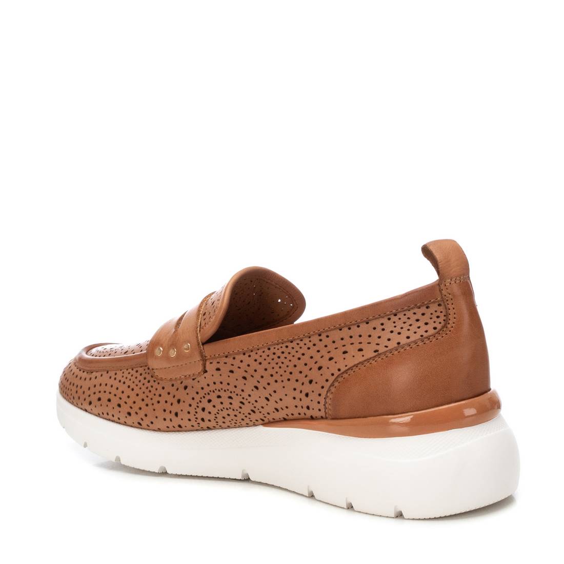 Carmela 16227501 mocassin camel cuir perfore