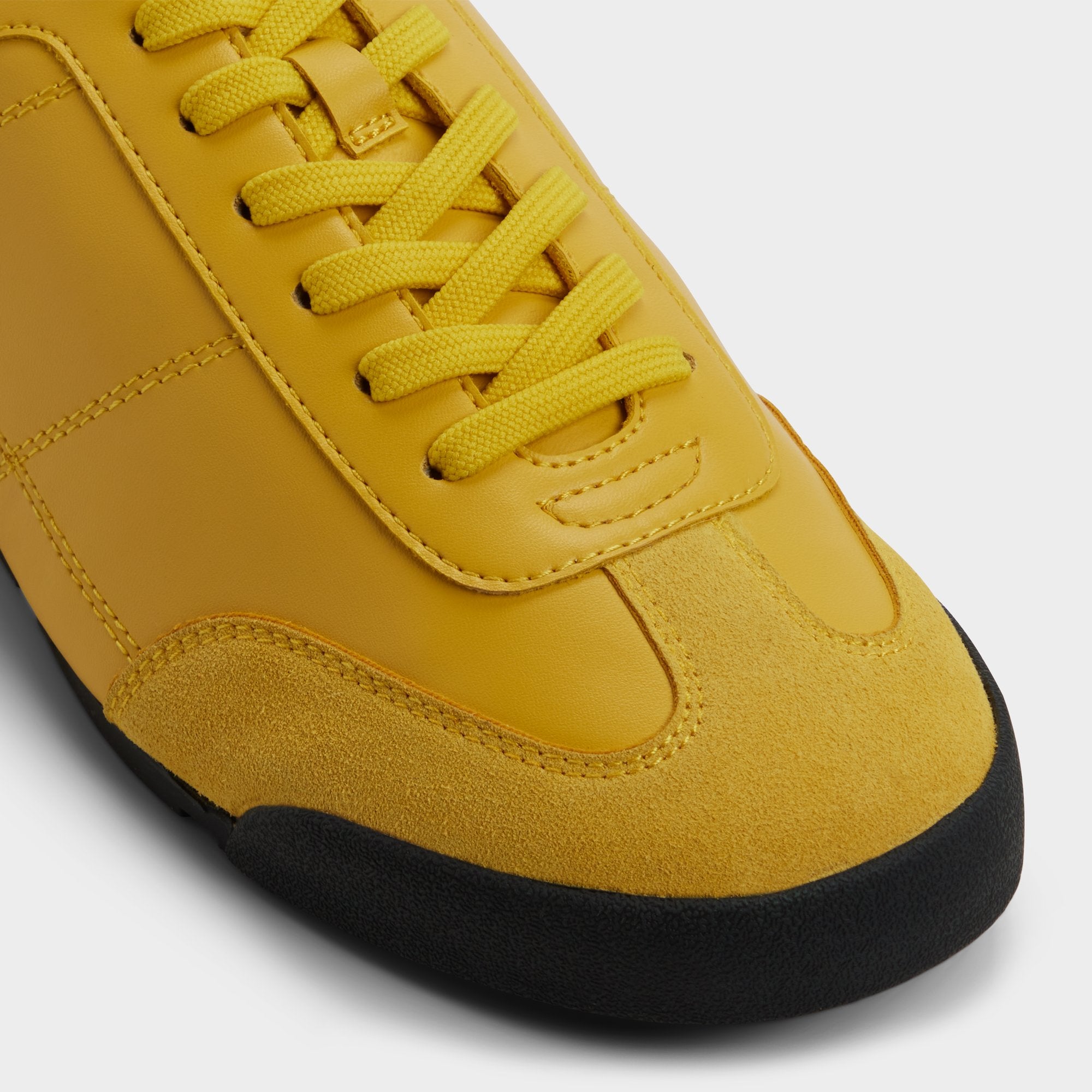 ALDO Kickoff baskets basses jaunes