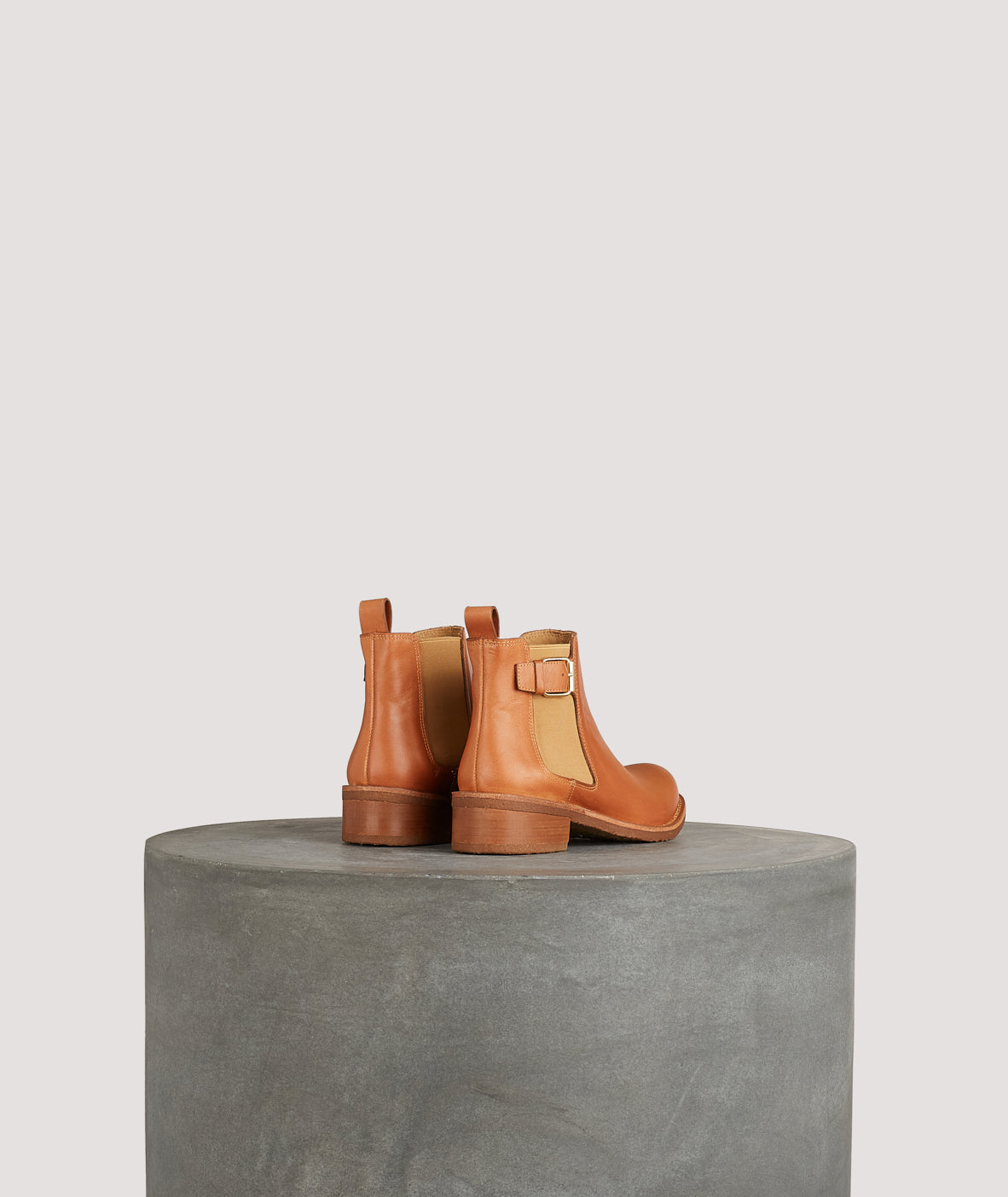 Tila March Elastique bottine cuir camel petit talon