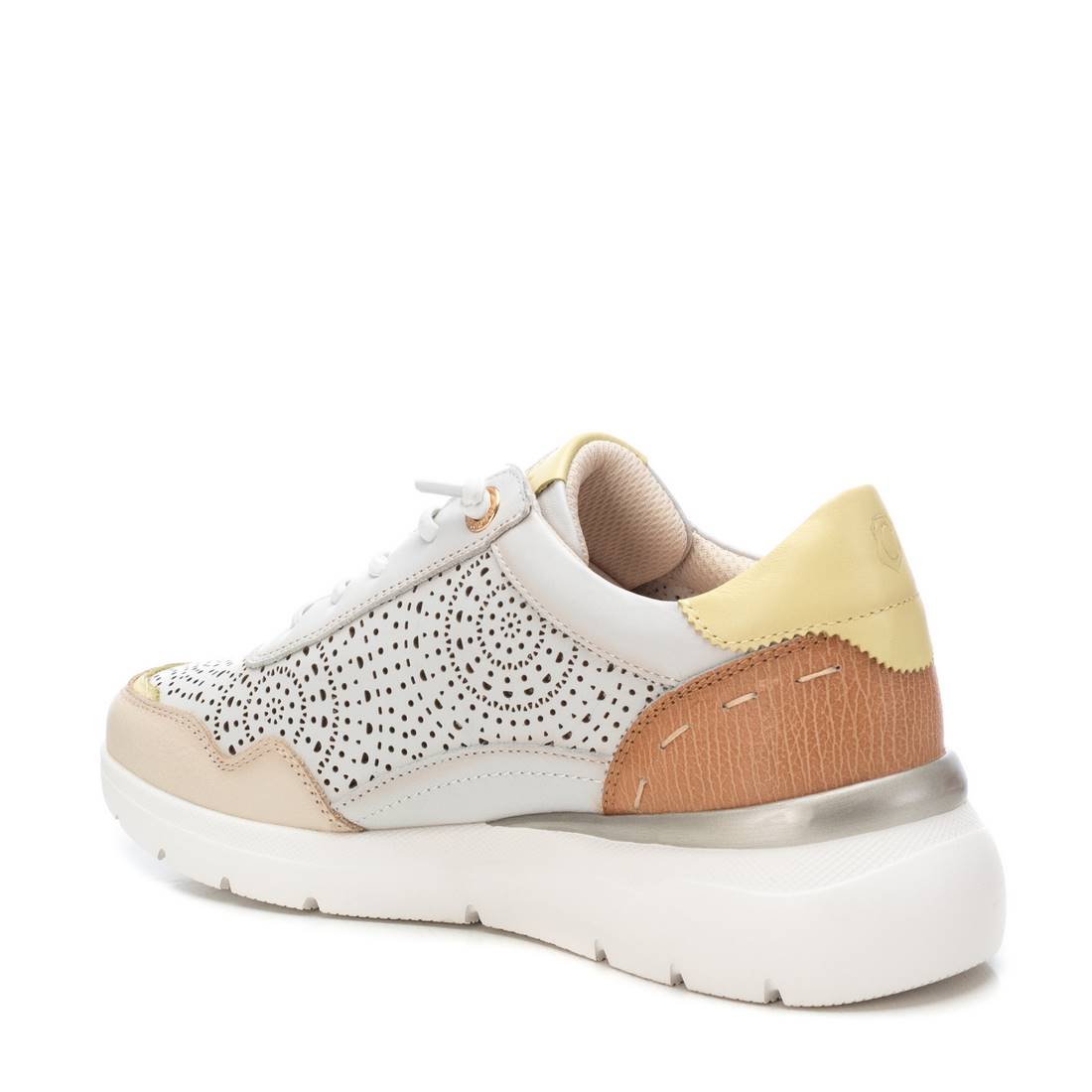 Carmela 16227401 baskets femme blanches cuir
