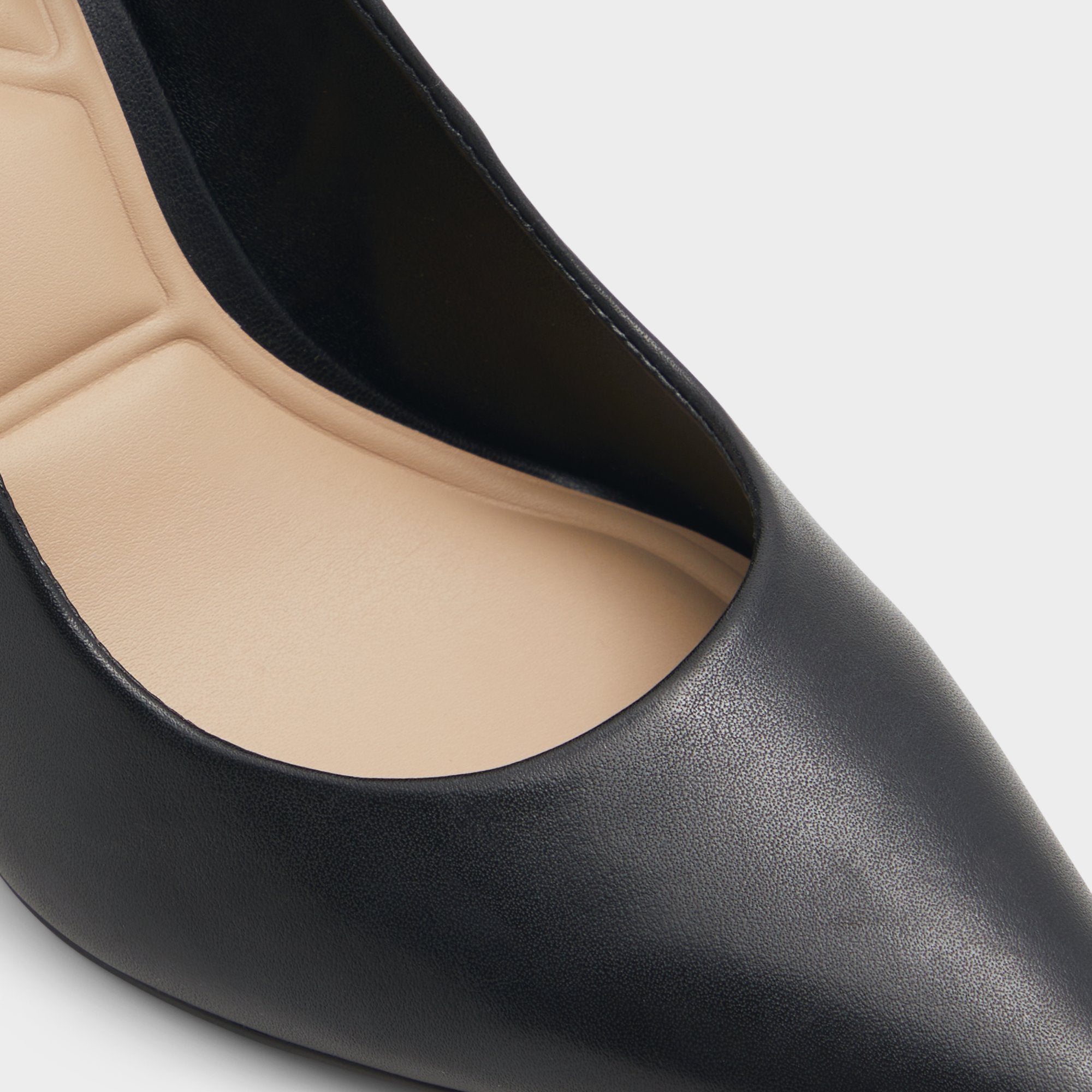 ALDO Javabriryn escarpins cuir noir talon bloc