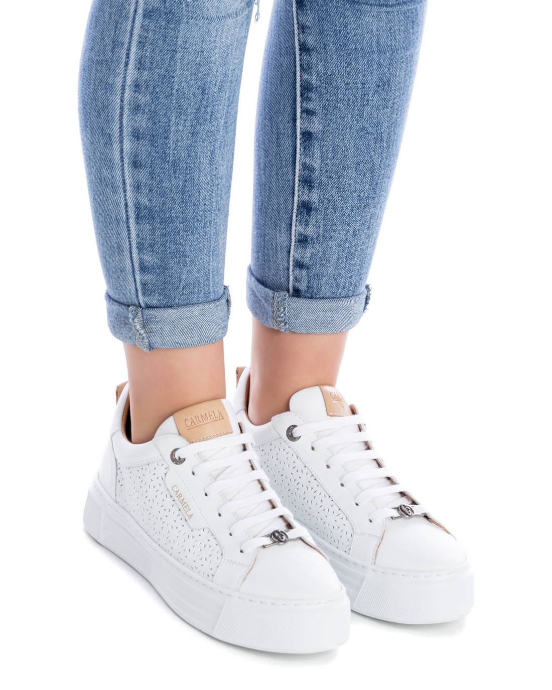 Carmela 16055804 basket cuir blanc ajouré