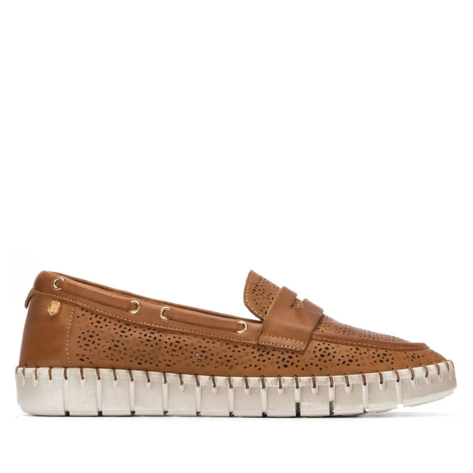 Carmela 16321203 mocassin femme camel cuir ajouré
