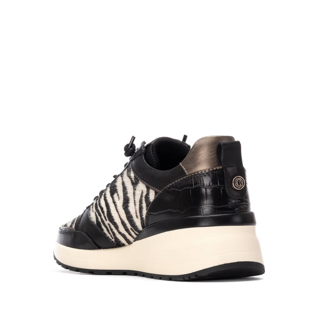 Carmela 16265303 baskets femme cuir noir zip