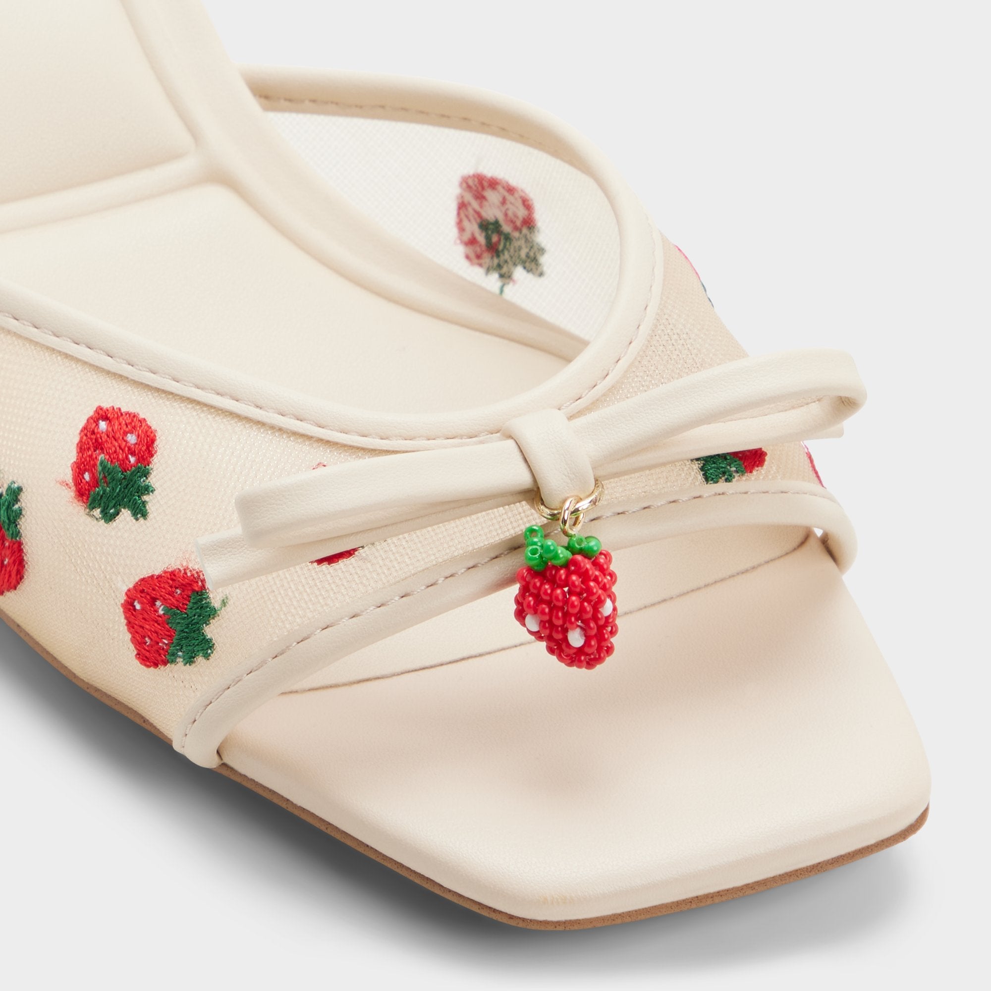 ALDO Begoniaa escarpins blancs petit talon