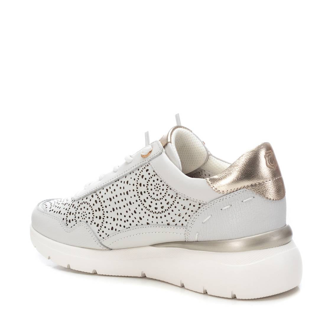 Carmela 16227404 baskets cuir blanc ajouré
