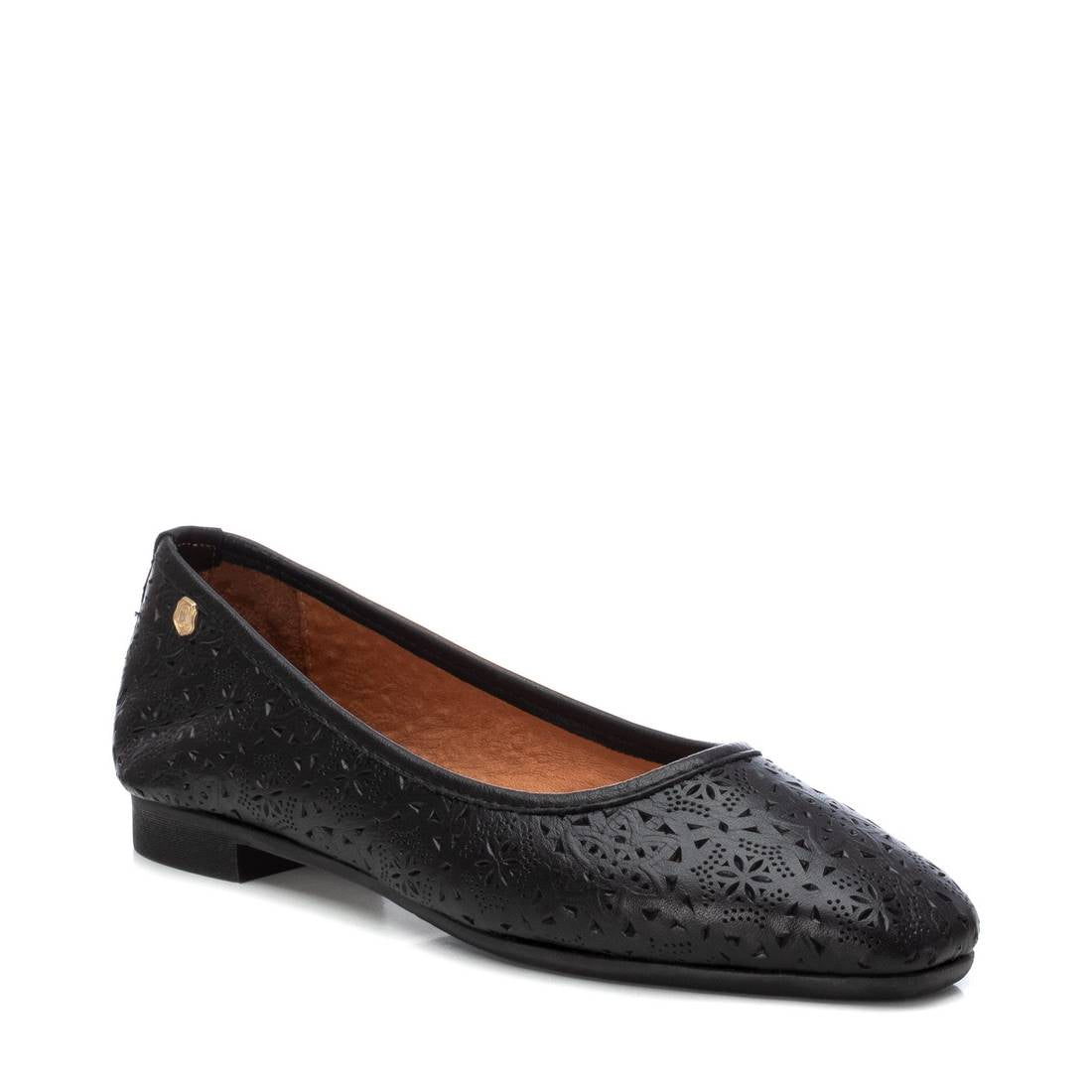 Carmela 16158207 ballerine noire cuir ajouré