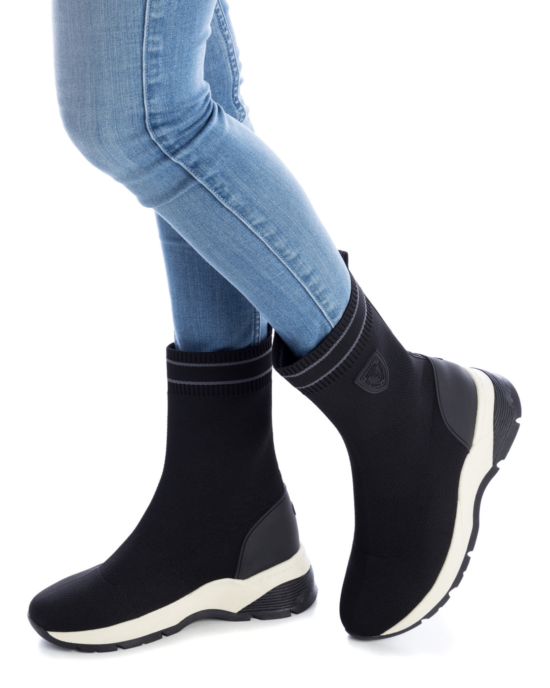 Carmela 16033701 basket textile noir 35-41