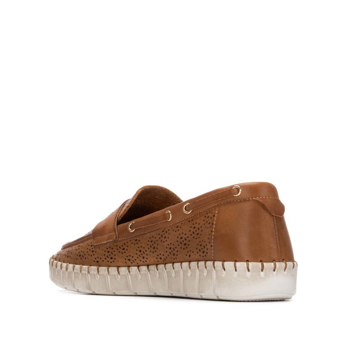 Carmela 16321203 mocassin femme camel cuir ajouré