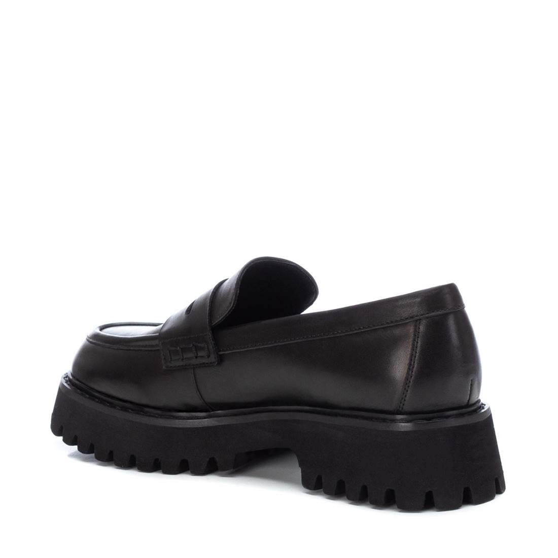 Carmela 16106801 mocassin cuir noir plat