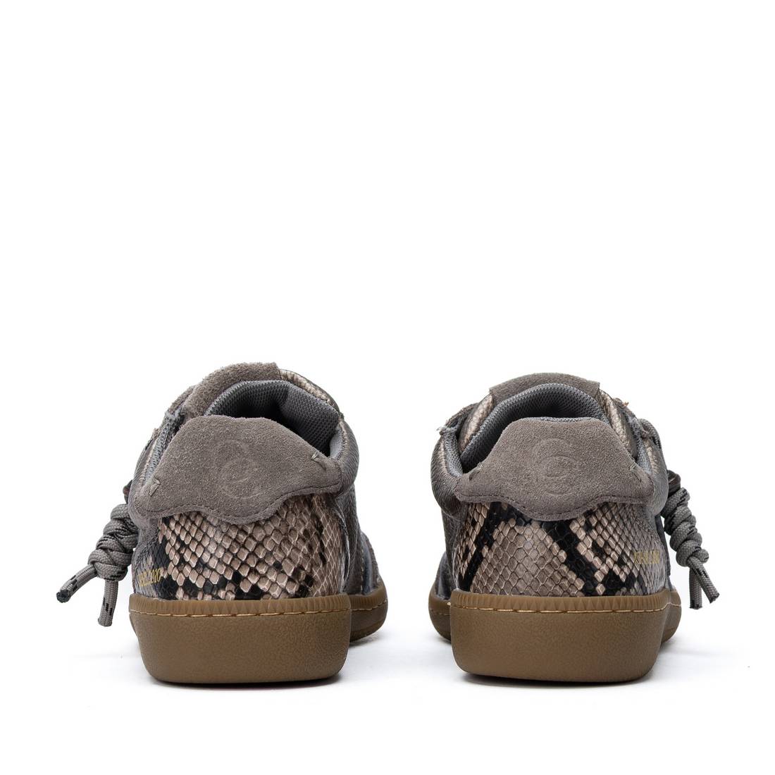 Carmela 16424104 basket cuir taupe lacet