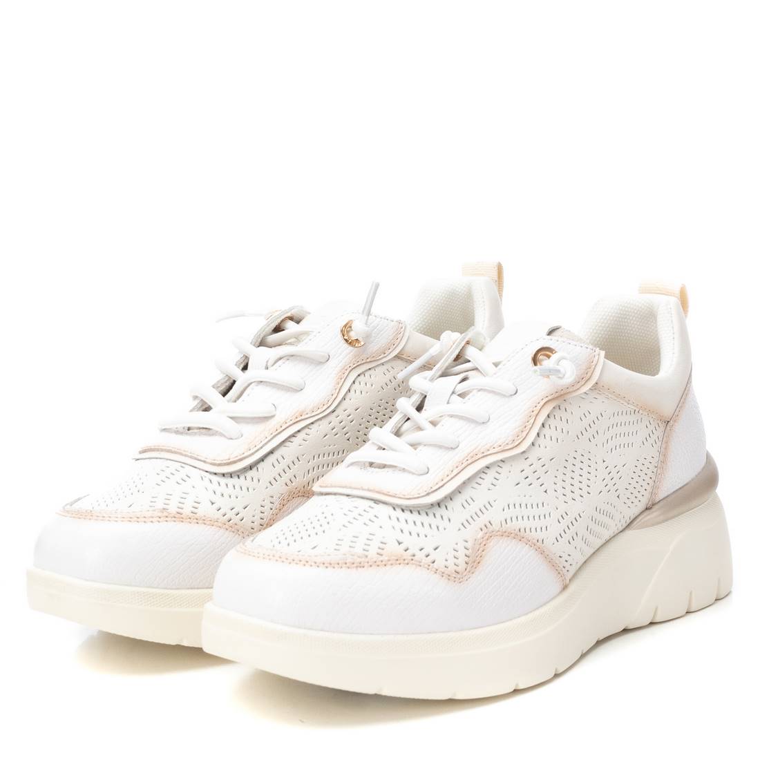 Carmela 16142302 basket cuir blanc perforé