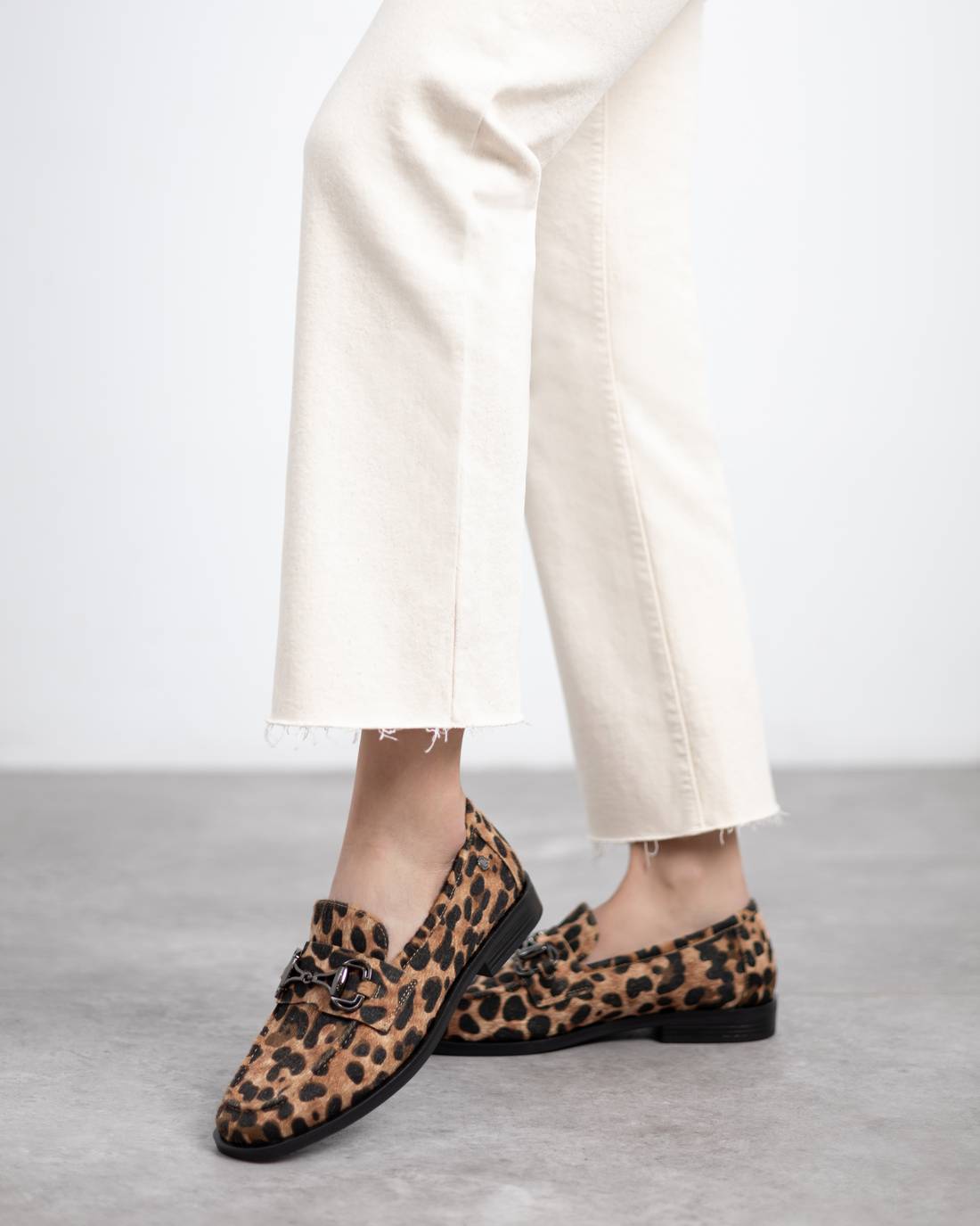 Carmela 16269702 mocassin femme léopard chaîne 35-41