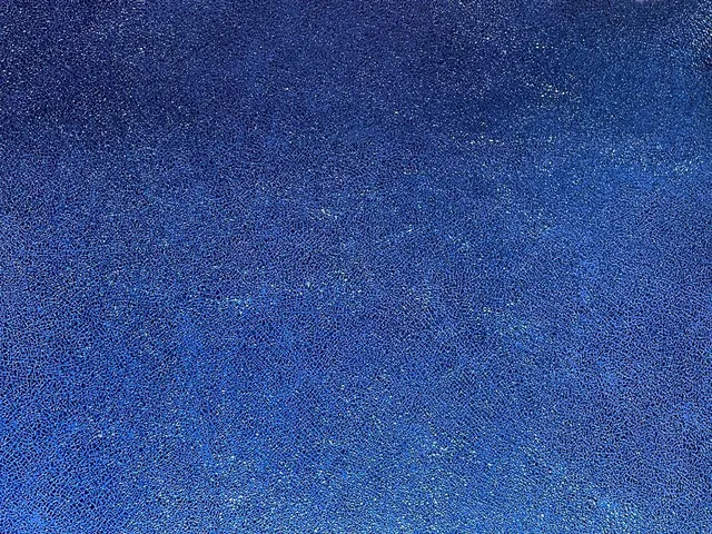 Dessine Moi Un Soulier Irise Ocean echantillon cuir irise ocean