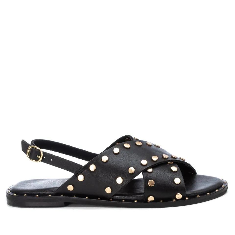 Carmela 16074101 sandale cuir noir cloutée plate