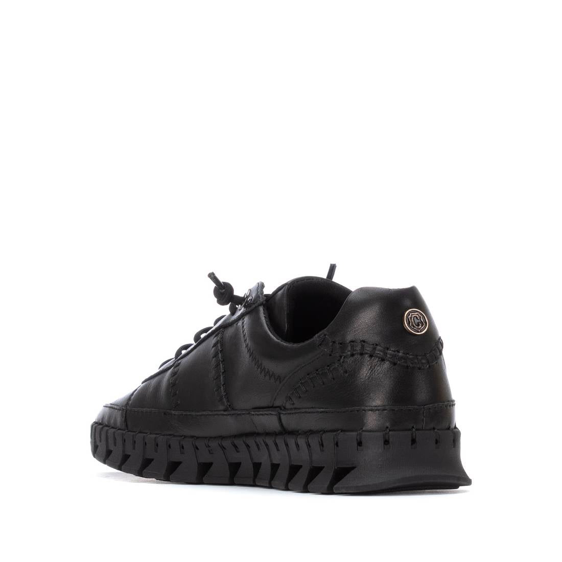 Carmela 16252801 basket cuir noir semelle crantée