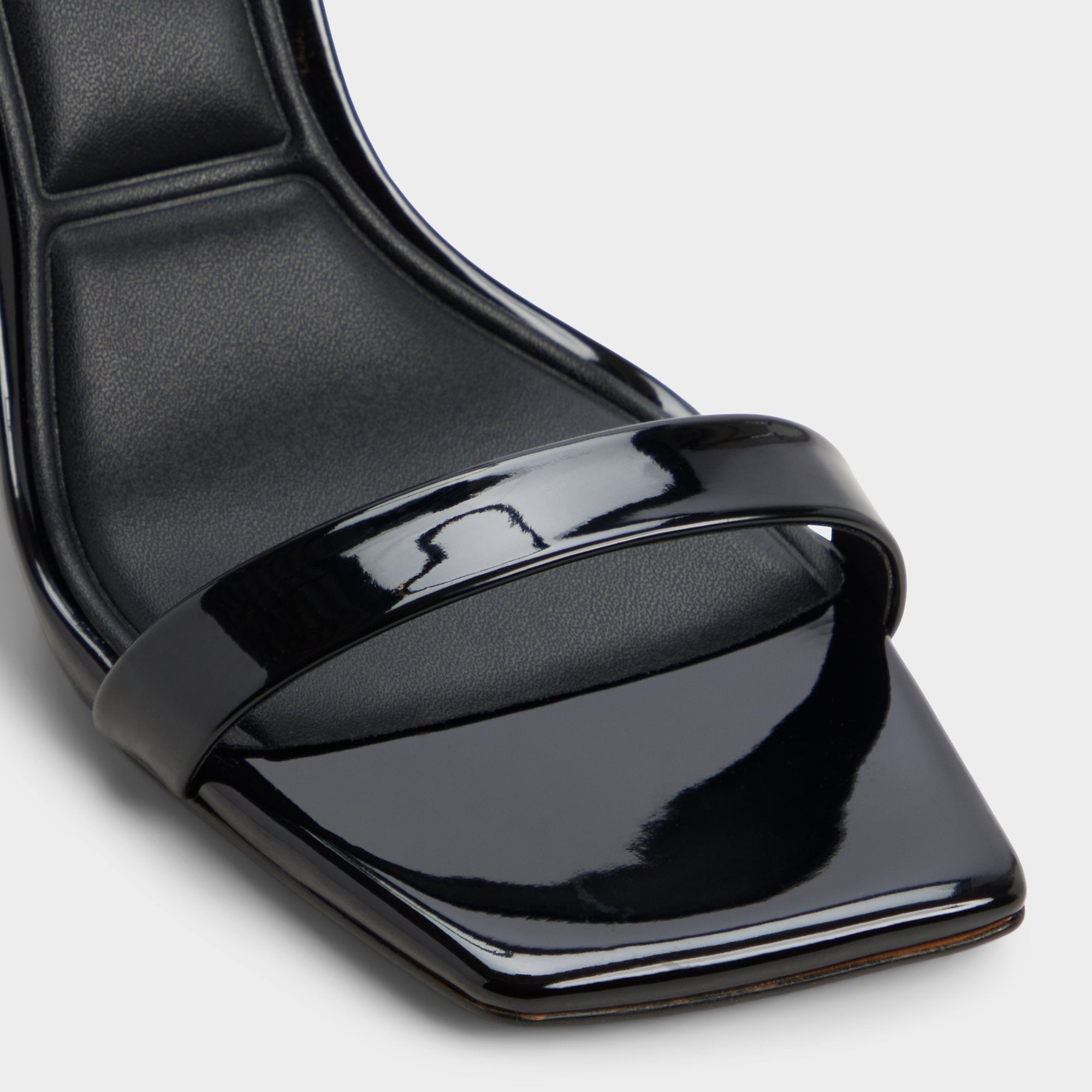ALDO Azzira sandales talon noires vernies