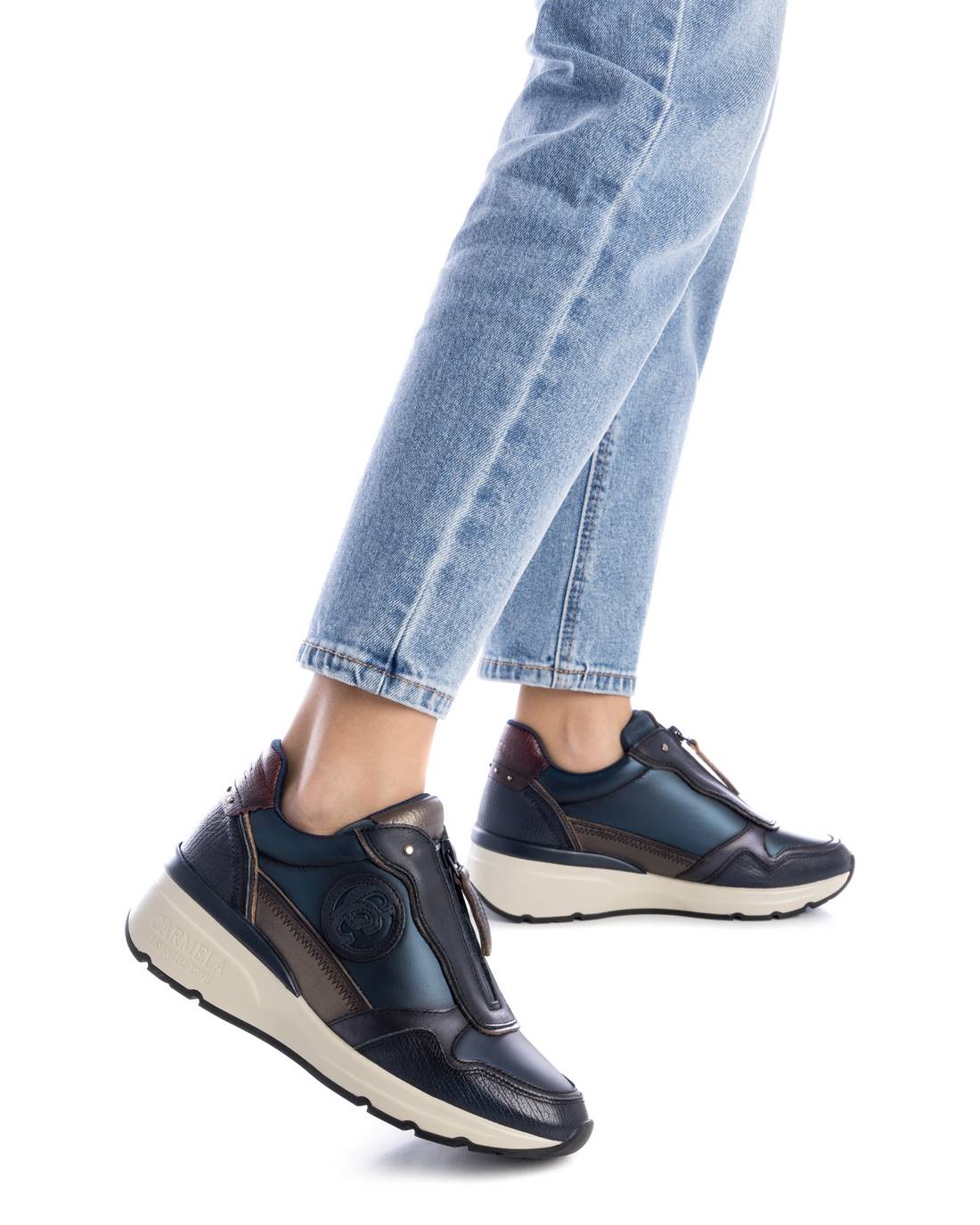 Carmela 16183005 basket cuir bleu plateforme