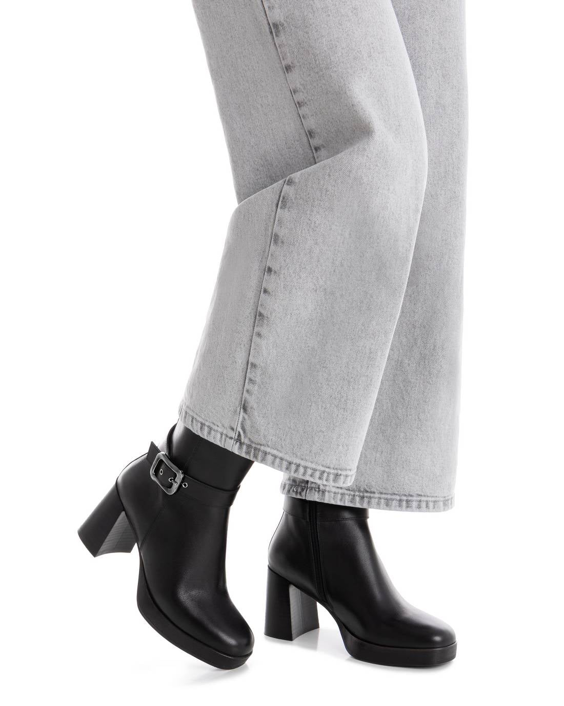 Carmela 16253304 bottine femme cuir noir talon