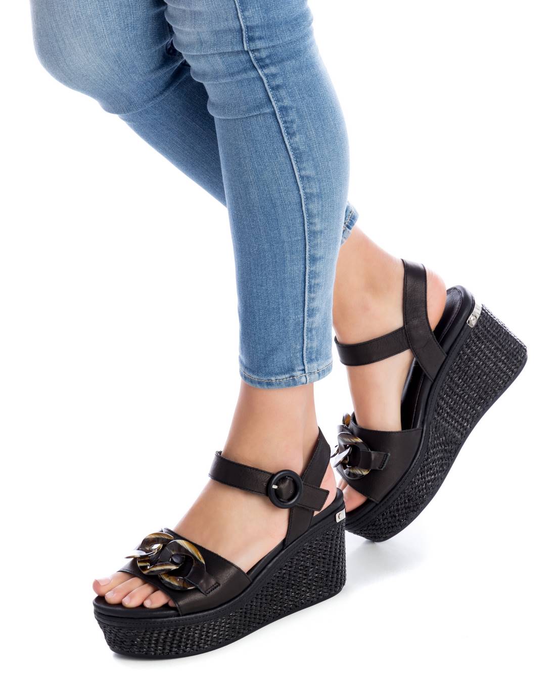 Carmela 16072403 sandales compensees noires cuir veritable