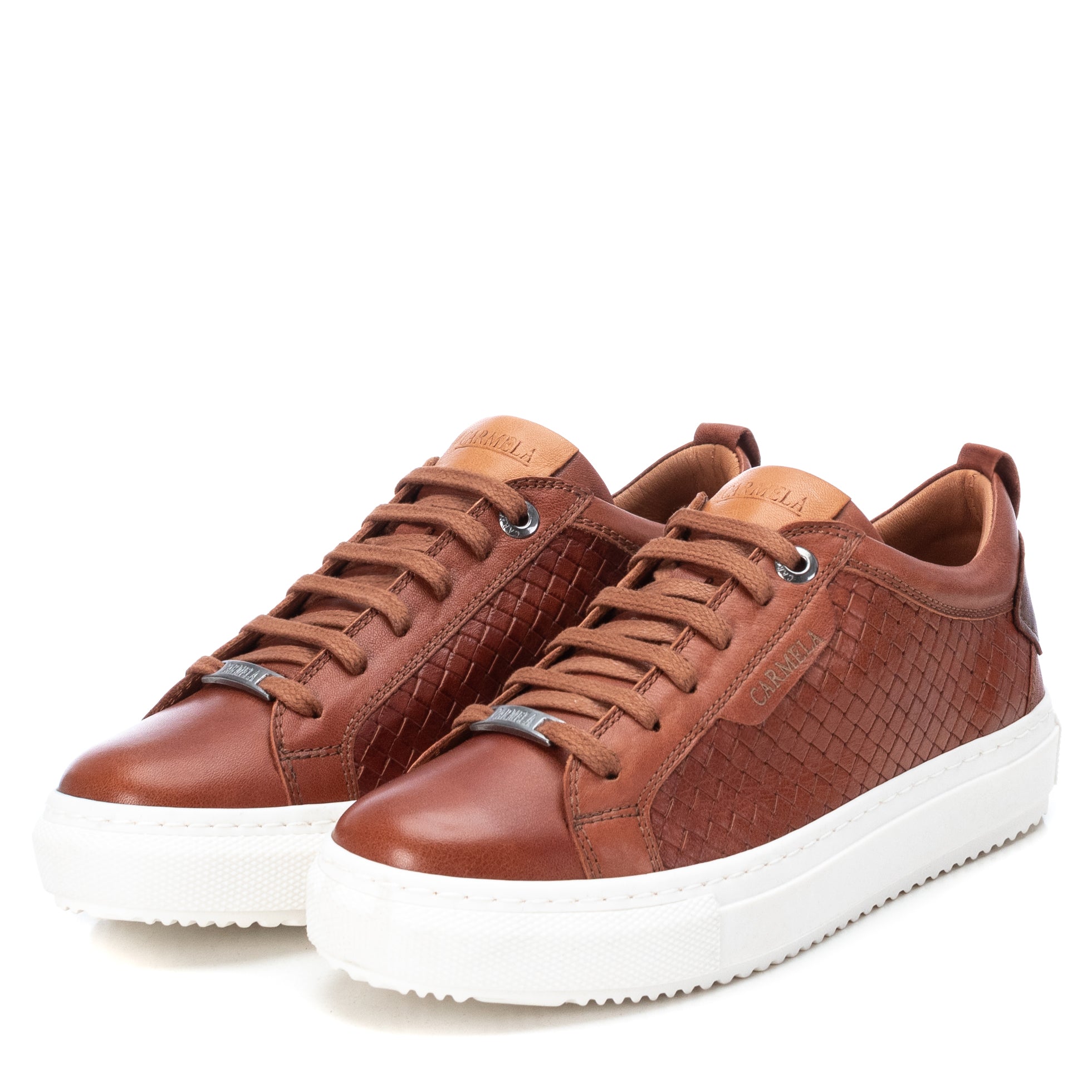 Carmela 16021404 basket marron cuir à lacets