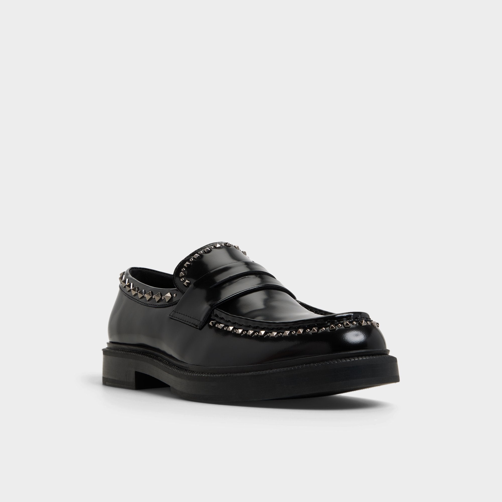 ALDO Zollo mocassins vernis cloutés semelle crantée