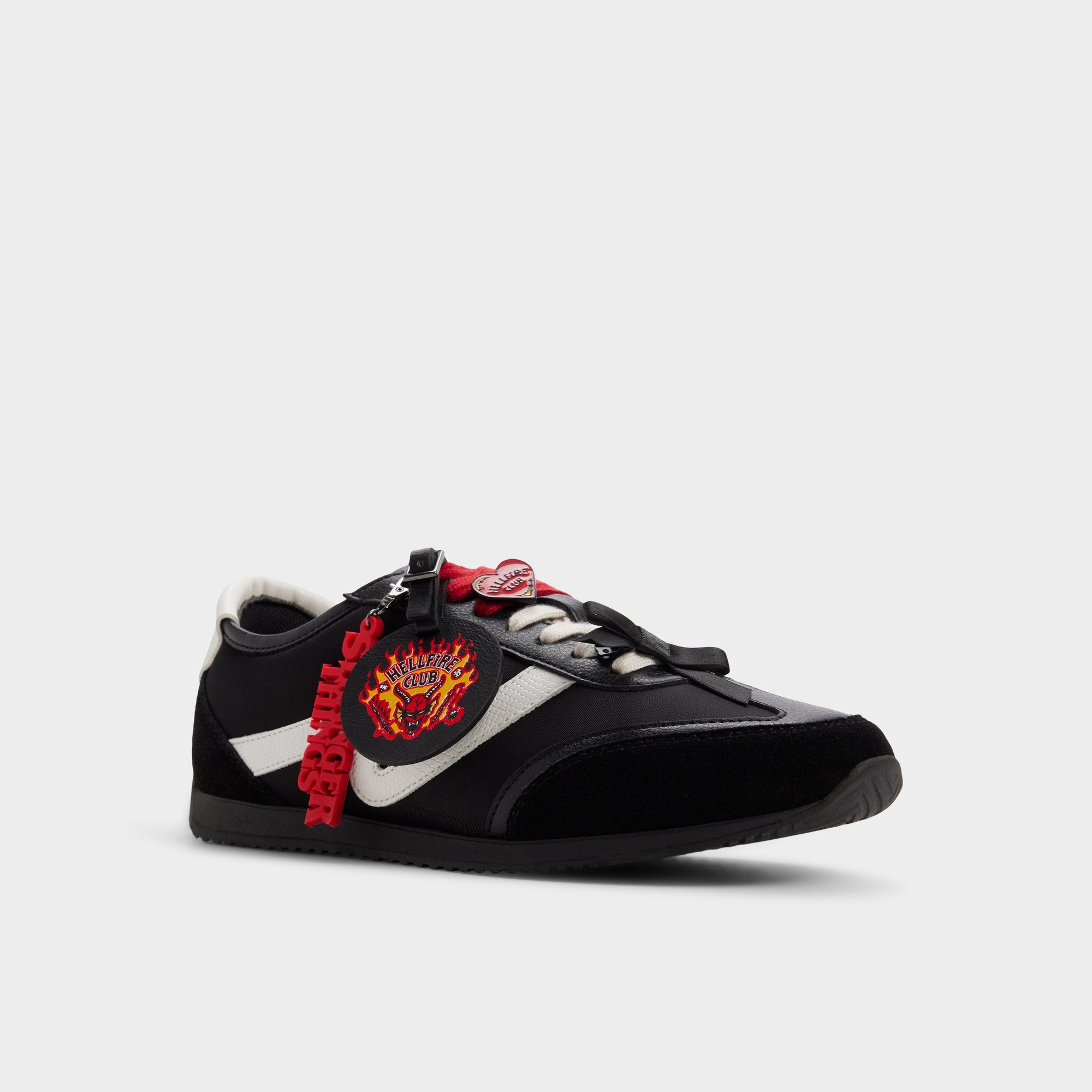 ALDO Hellfirelives baskets Stranger Things noires à charms